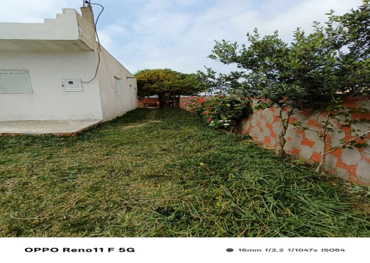 A vendre, une maison indépendante près de la plage