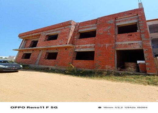 a vendre 4 appartements au centre ville elhaouaria